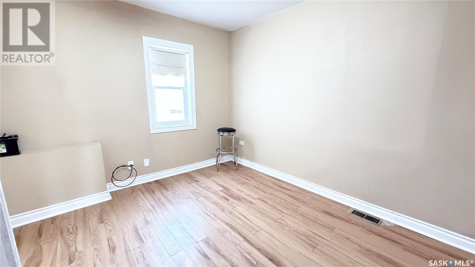 2929 Dewdney Avenue, Regina, Saskatchewan  S4T 0Y1 - Photo 8 - SK005605