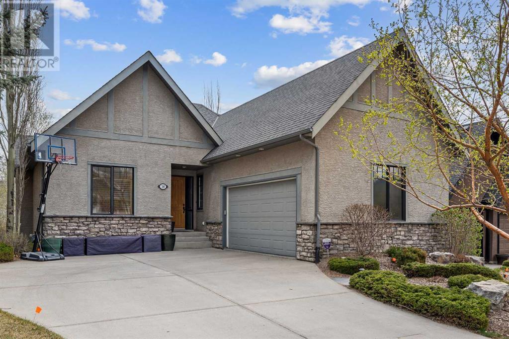 Property at 38 Tusslewood Drive NW image 1