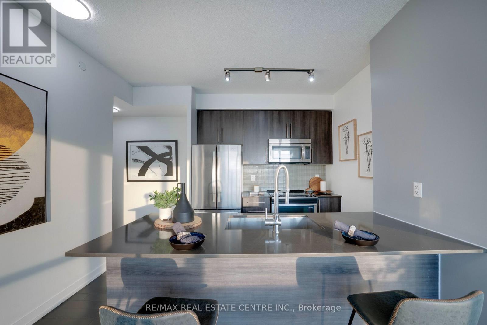 4302 - 4011 Brickstone Mews, Mississauga, Ontario  L5B 0J7 - Photo 12 - W12137809