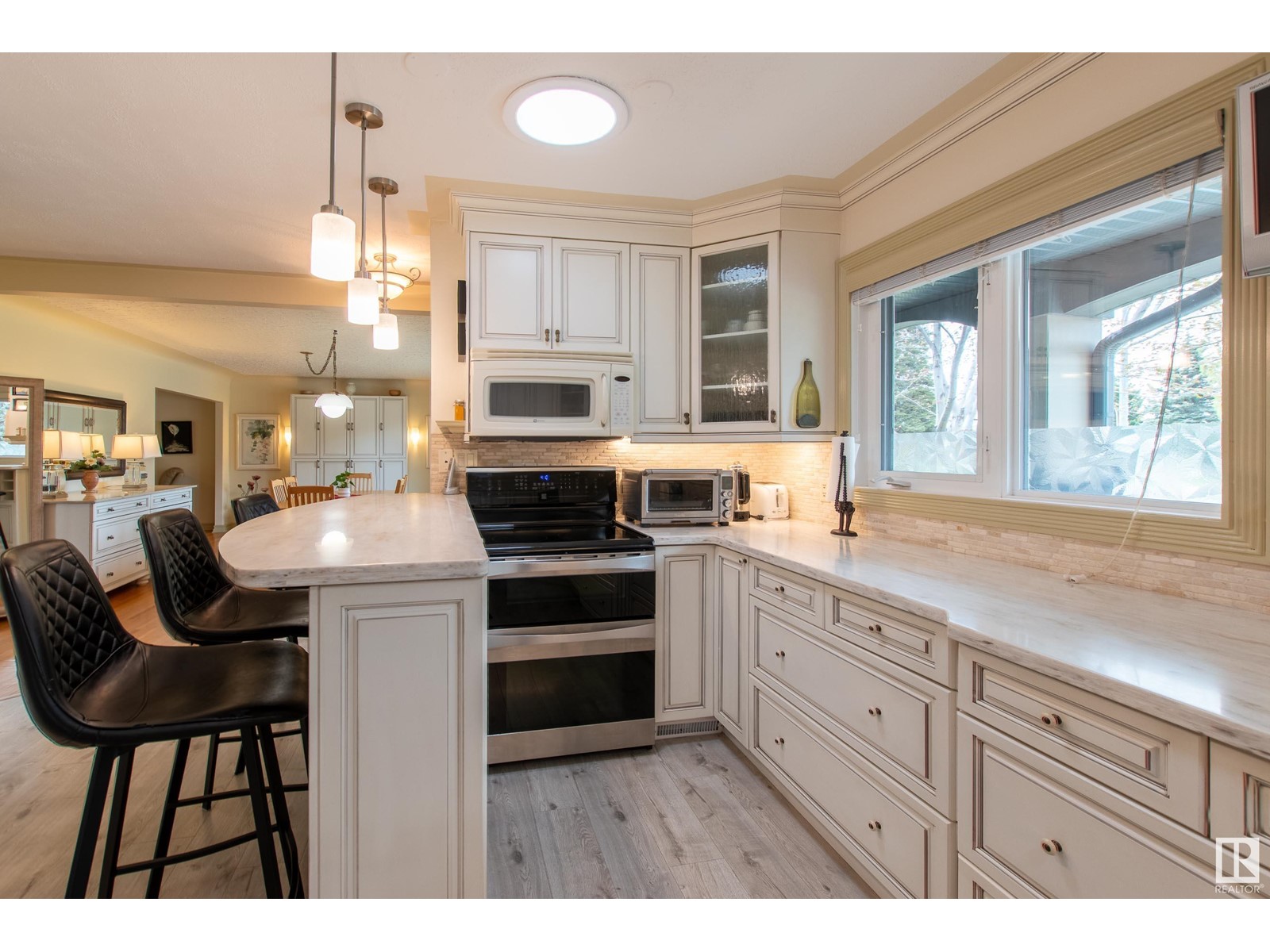 14647 89 Av Nw, Edmonton, Alberta  T5R 4P4 - Photo 3 - E4435999