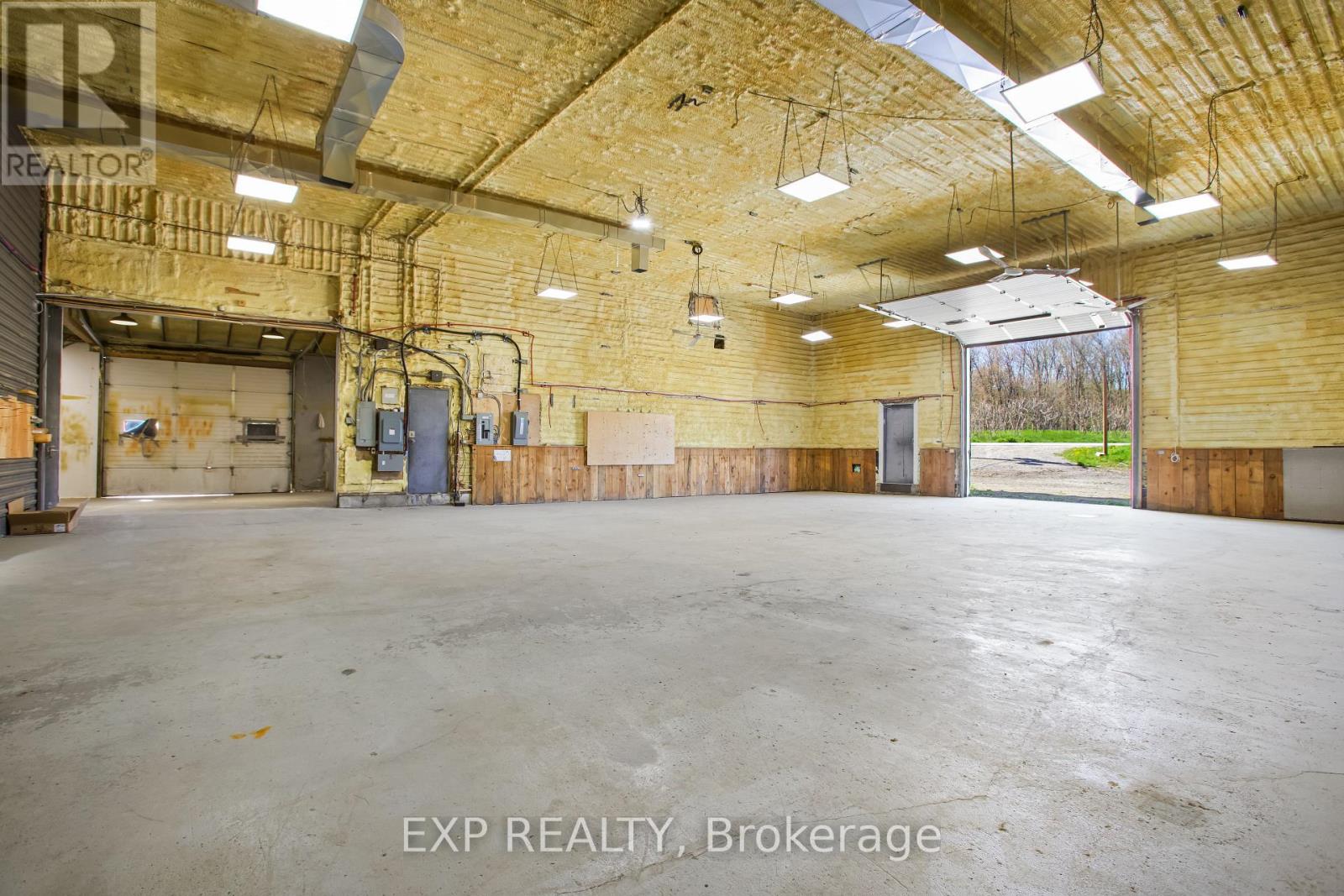 - Barn - 1153 Canal Road, Bradford West Gwillimbury, Ontario  L3Z 4E2 - Photo 13 - N12144765