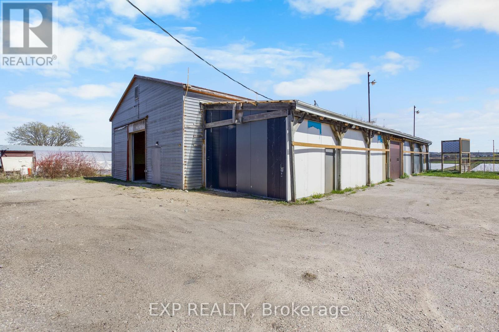 - Barn - 1153 Canal Road, Bradford West Gwillimbury, Ontario  L3Z 4E2 - Photo 11 - N12144765