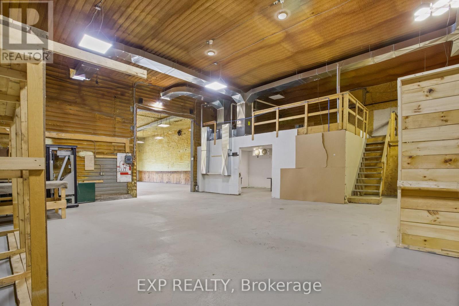 - Barn - 1153 Canal Road, Bradford West Gwillimbury, Ontario  L3Z 4E2 - Photo 29 - N12144765