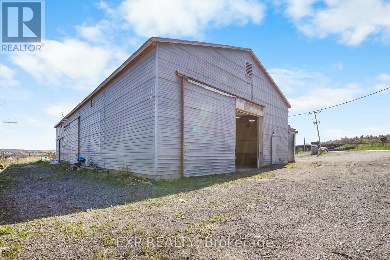 - Barn - 1153 Canal Road, Bradford West Gwillimbury, Ontario  L3Z 4E2 - Photo 6 - N12144765