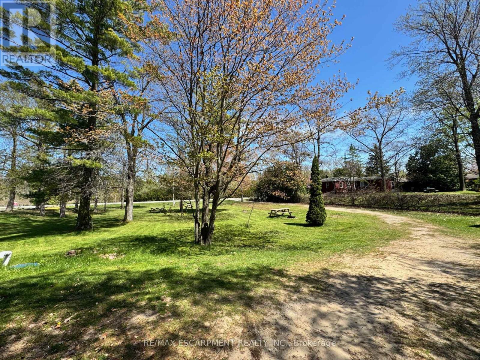 9717 Army Camp Road, Lambton Shores, Ontario  N0N 1J3 - Photo 8 - X12032808
