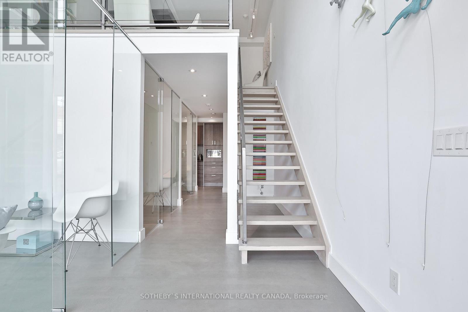 103 - 483 Dupont Street, Toronto, Ontario  M6G 1Y6 - Photo 3 - C12052760