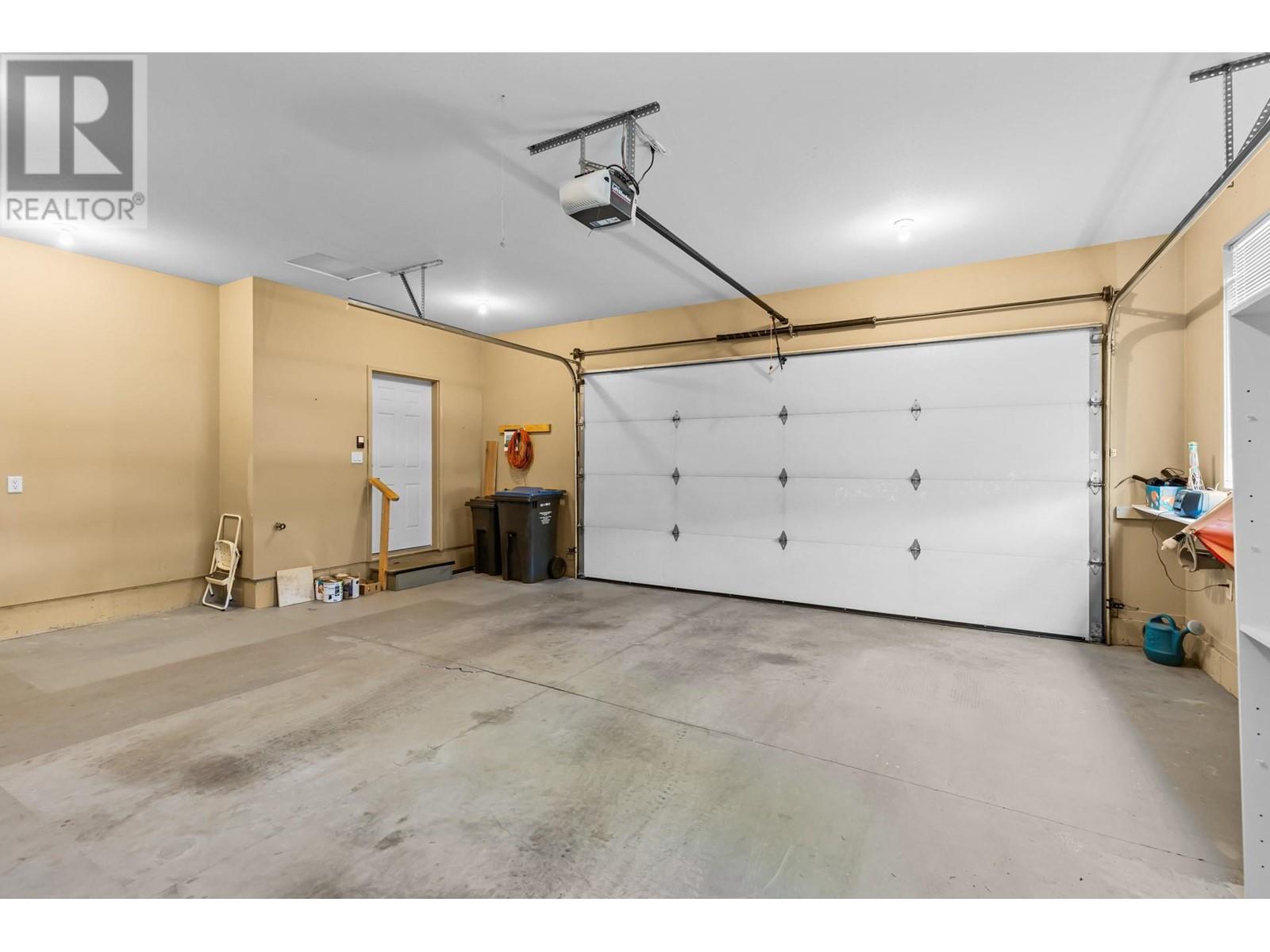 4908 Warbler Court, Kelowna, British Columbia  V1W 5A1 - Photo 30 - 10347519