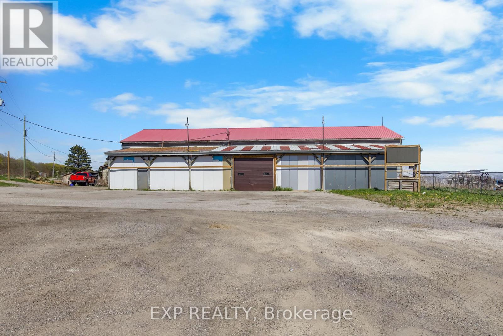 - BARN - 1153 CANAL ROAD, Bradford West Gwillimbury, Ontario