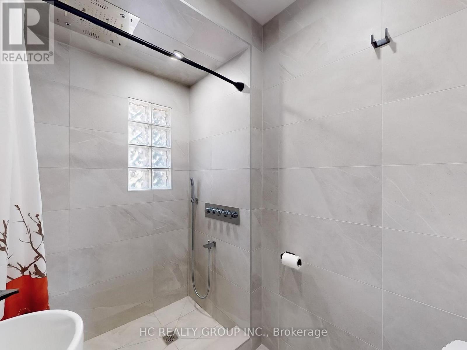 10 North Street, Barrie, Ontario  L4M 2R9 - Photo 12 - S12141863