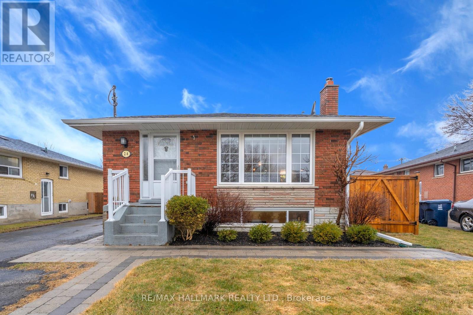 Property at 24 HUGHEY CRESCENT image 1
