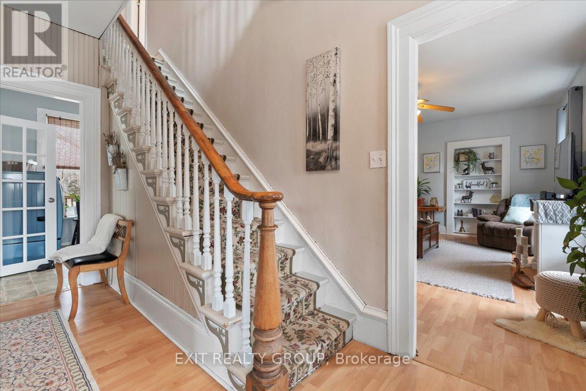 105 Hoskin Road, Belleville, Ontario  K0K 2V0 - Photo 6 - X12145635