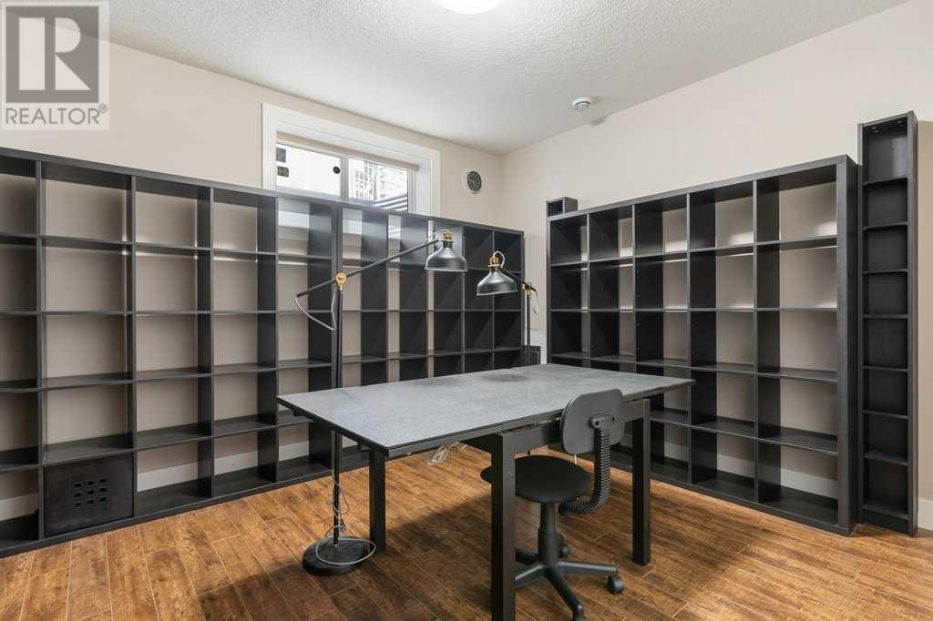281 Kinniburgh Boulevard, Chestermere, Alberta  T1X 0R7 - Photo 38 - A2219496