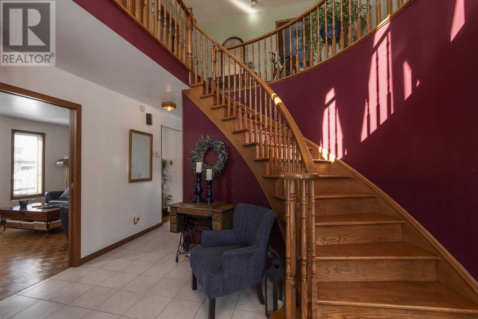 199 Valley St, Thunder Bay, Ontario  P7B 2A9 - Photo 4 - TB250659