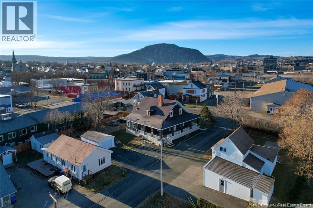 7 Ritchie, Campbellton, New Brunswick  E3N 1Z3 - Photo 3 - NB111113
