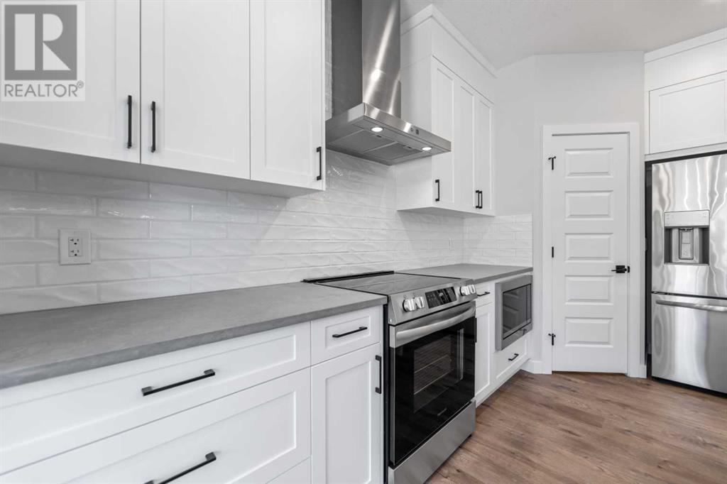 Property at 71 Saddlebred Place image 4