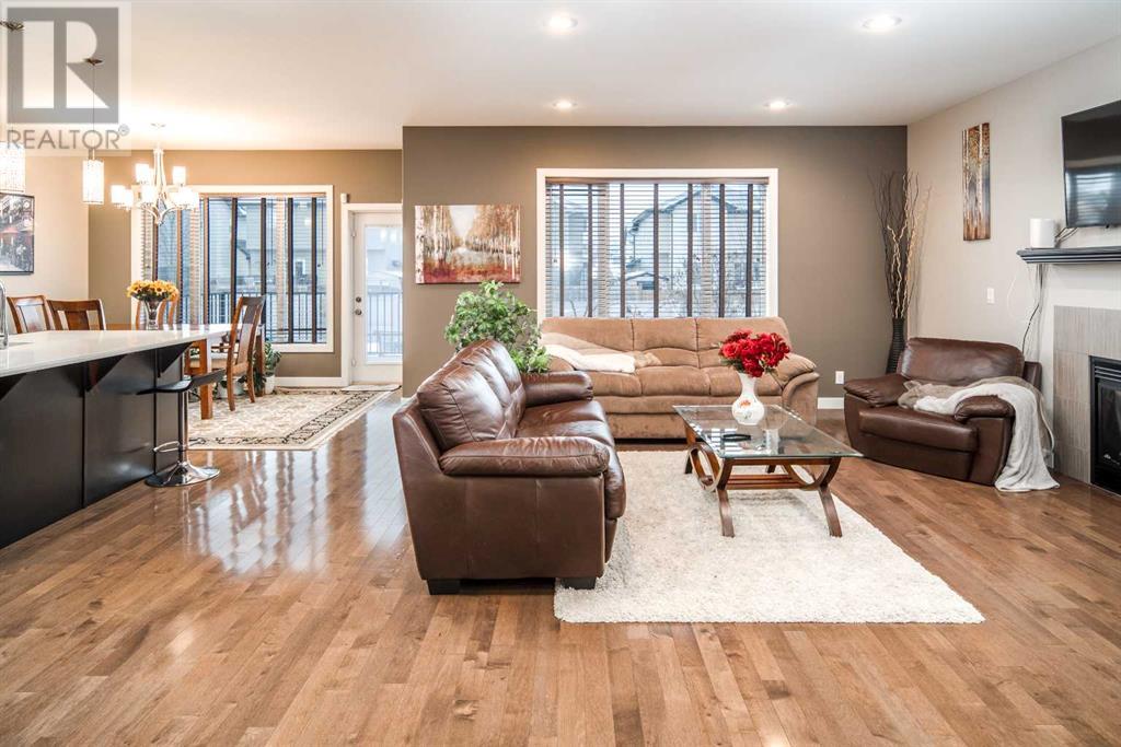 Property at 17 Thomas Place image 3