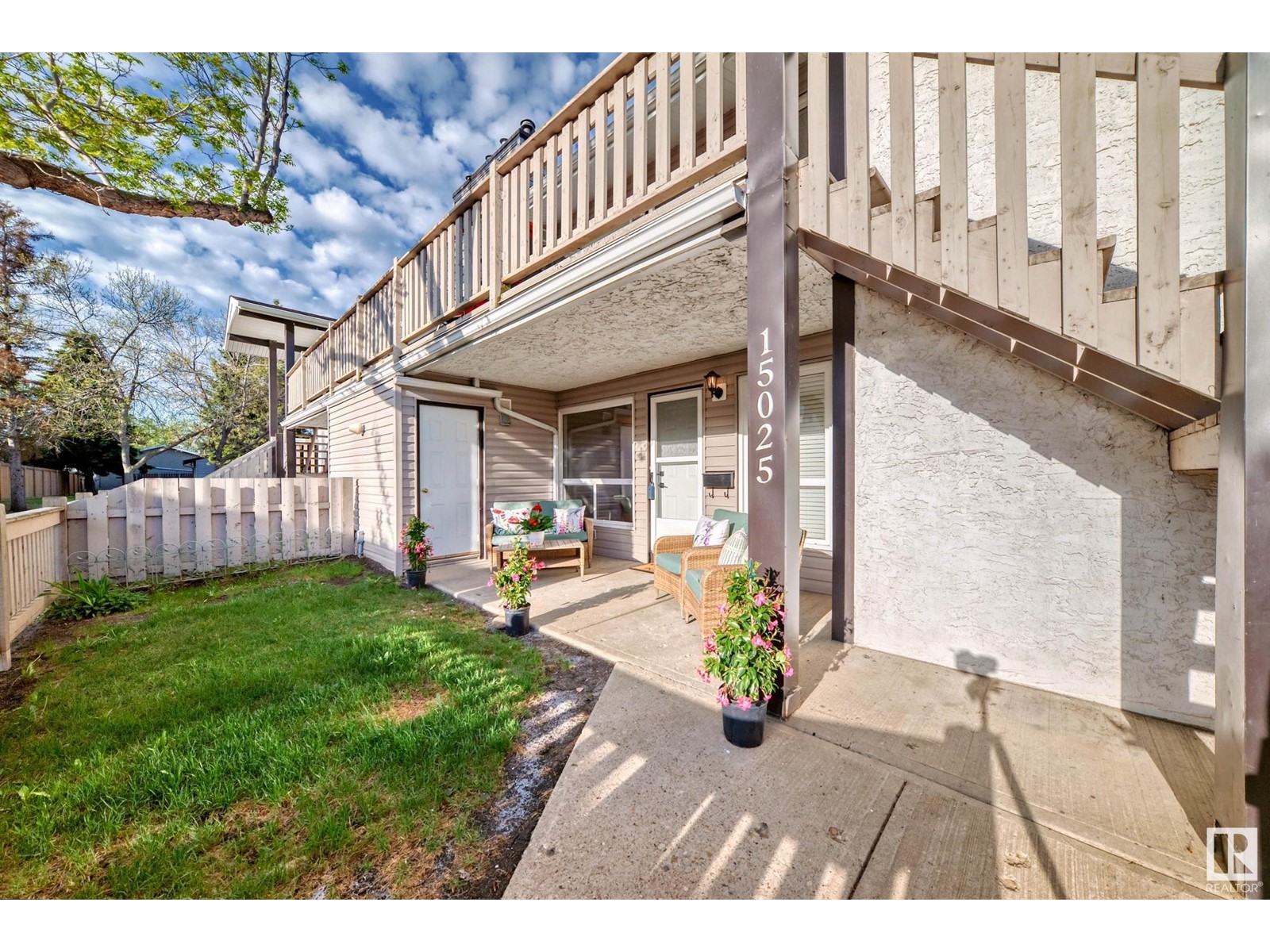 15025 26 St Nw, Edmonton, Alberta  T5Y 2G6 - Photo 2 - E4436213