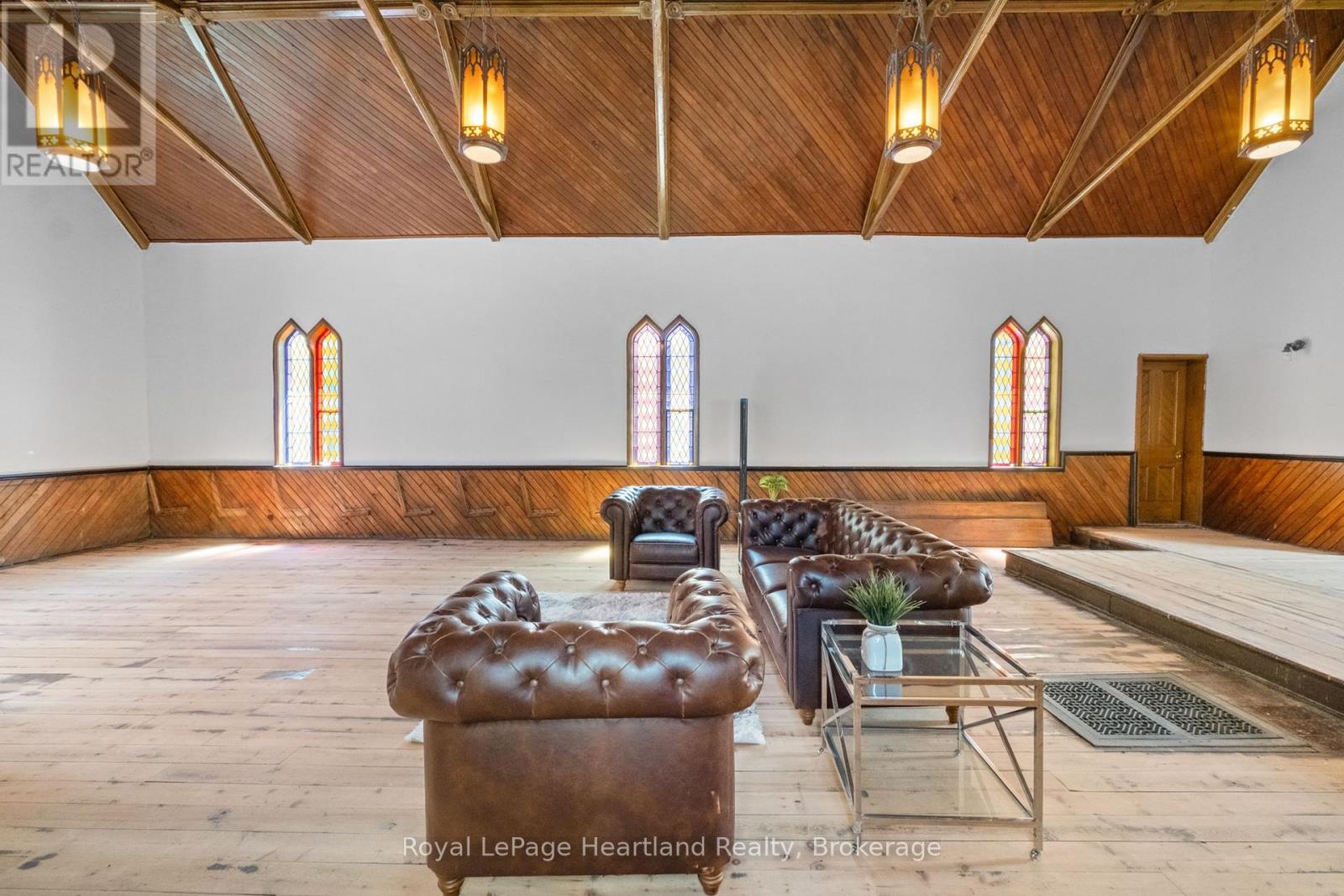 10 Jessie Street, Huron-Kinloss, Ontario  N0G 2R0 - Photo 8 - X12145613