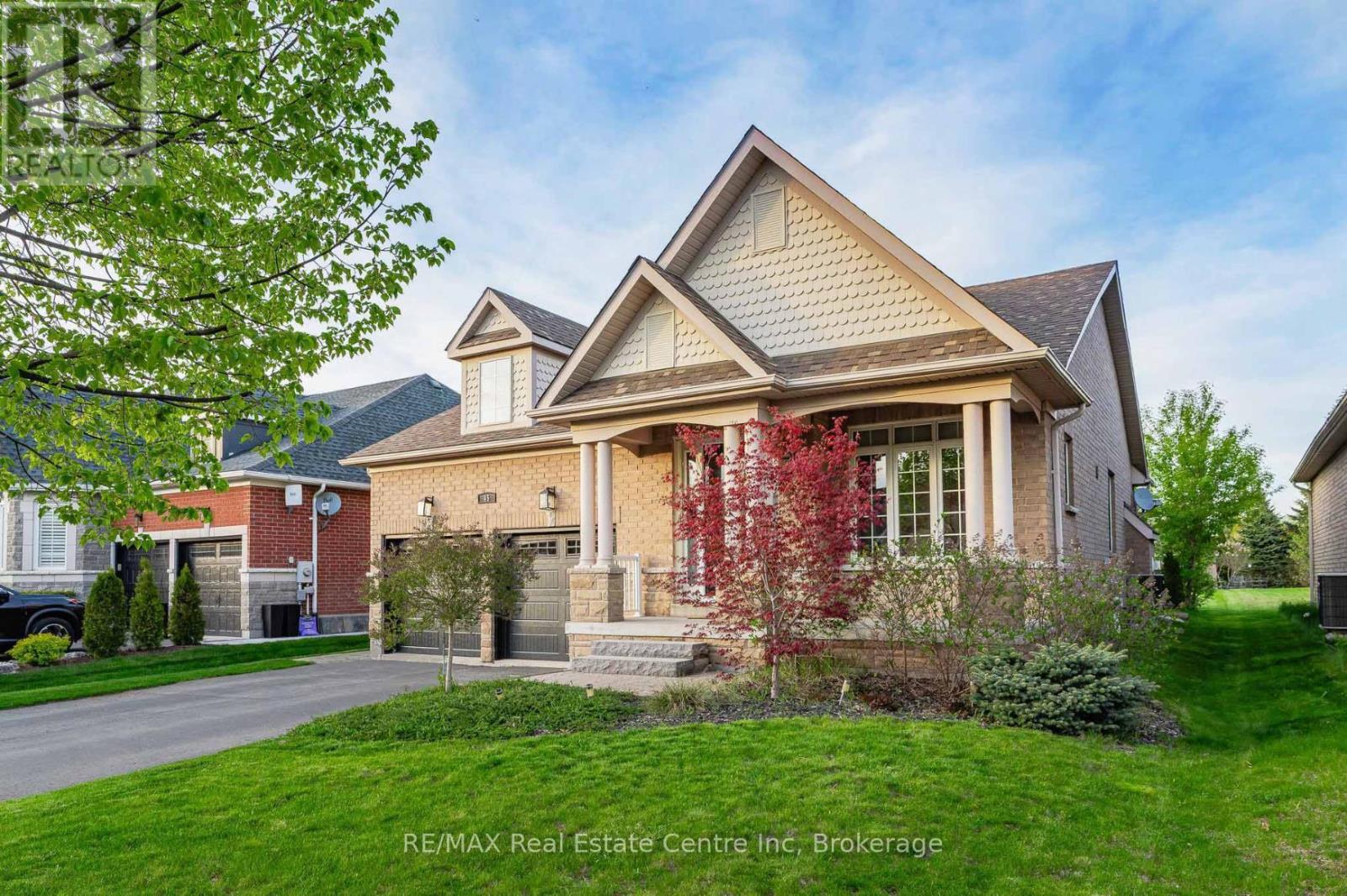 Property at 45 ABERFOYLE MILL CRESCENT image 2