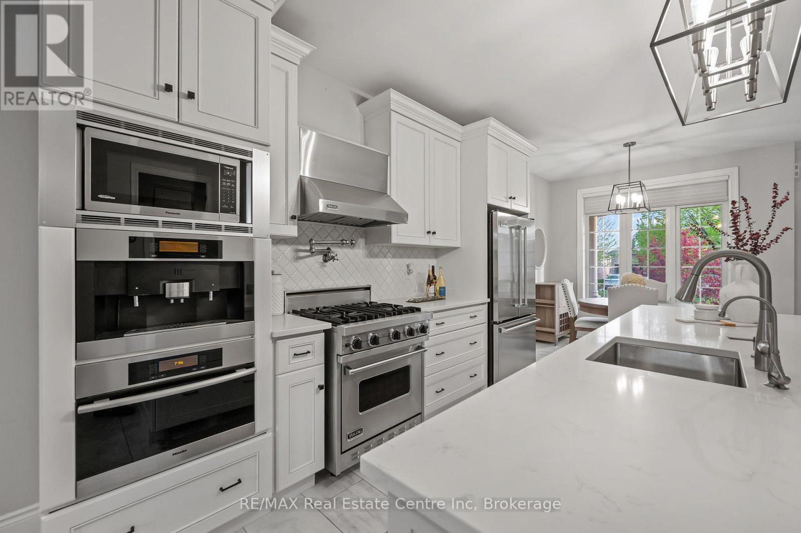 Property at 45 ABERFOYLE MILL CRESCENT image 5