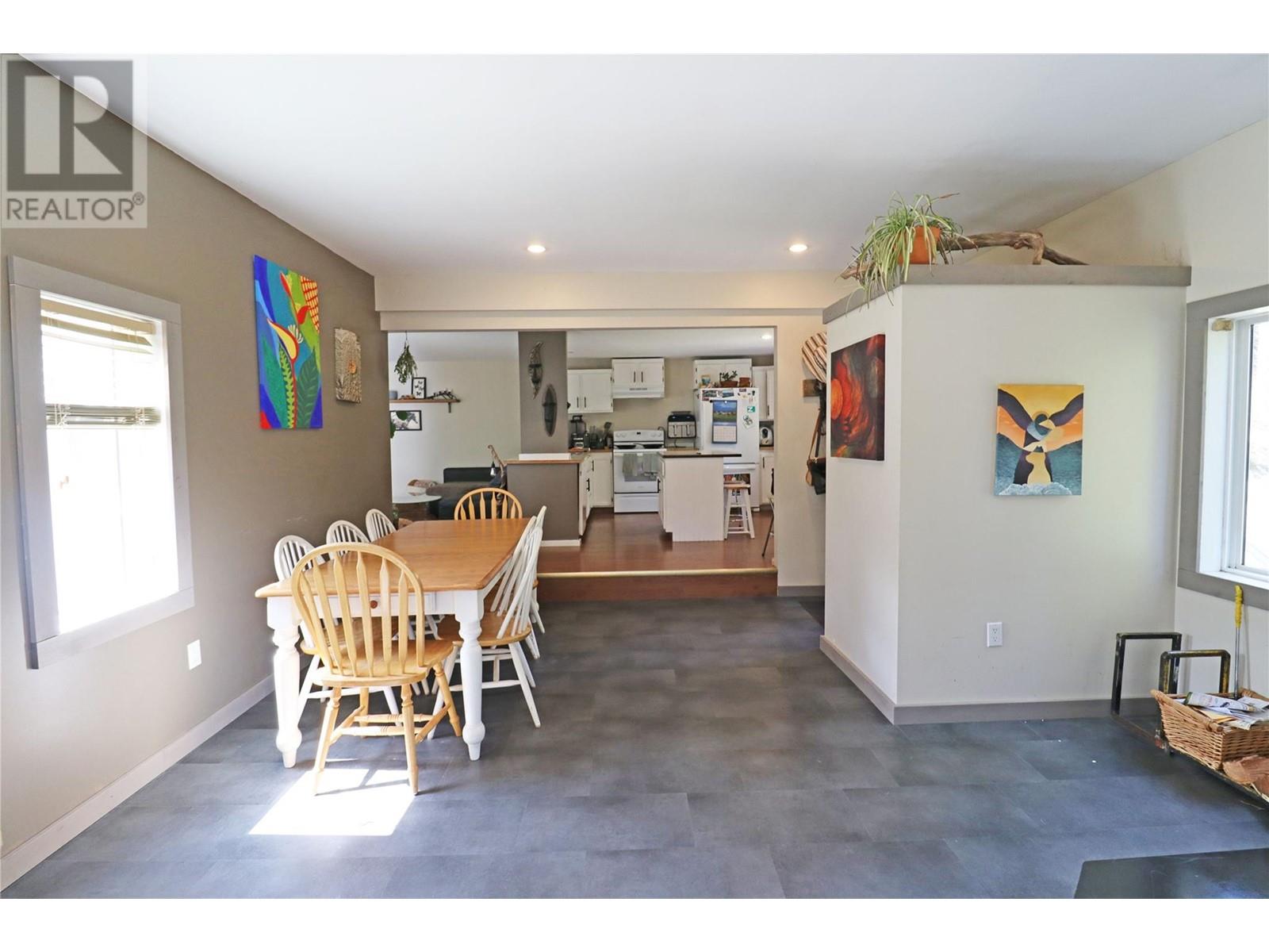 1483 Olsen Road, Christina Lake, BC V0H1E0