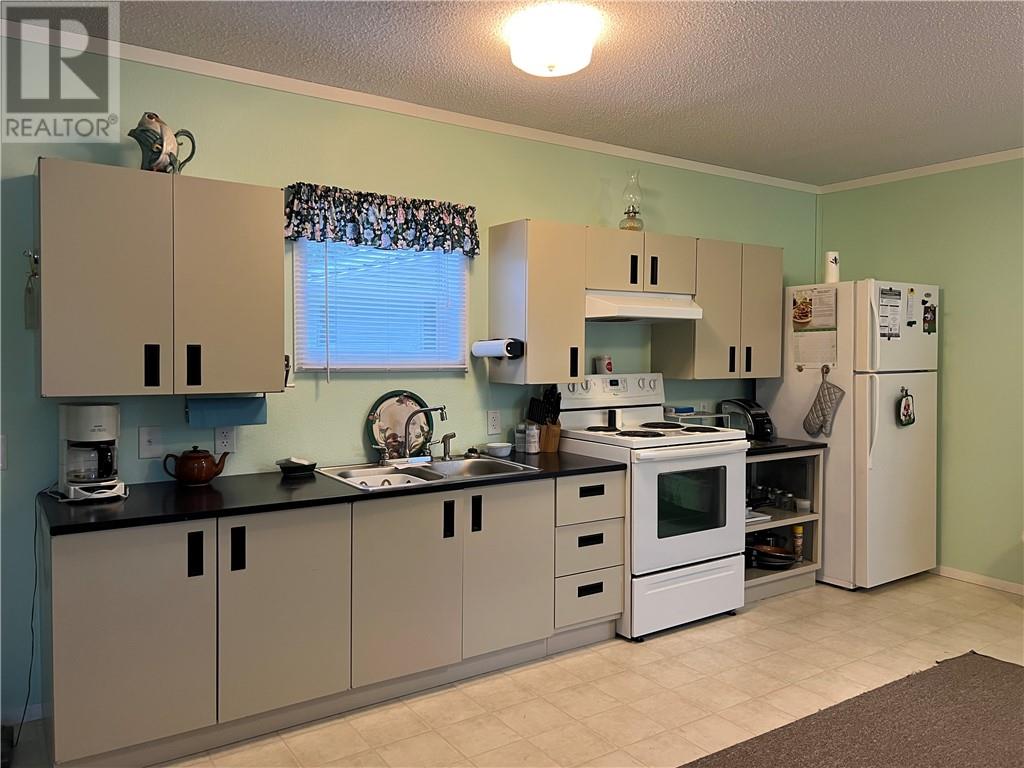 124 D Clouthier Road, St. Charles, Ontario  P0M 2W0 - Photo 3 - 2122117