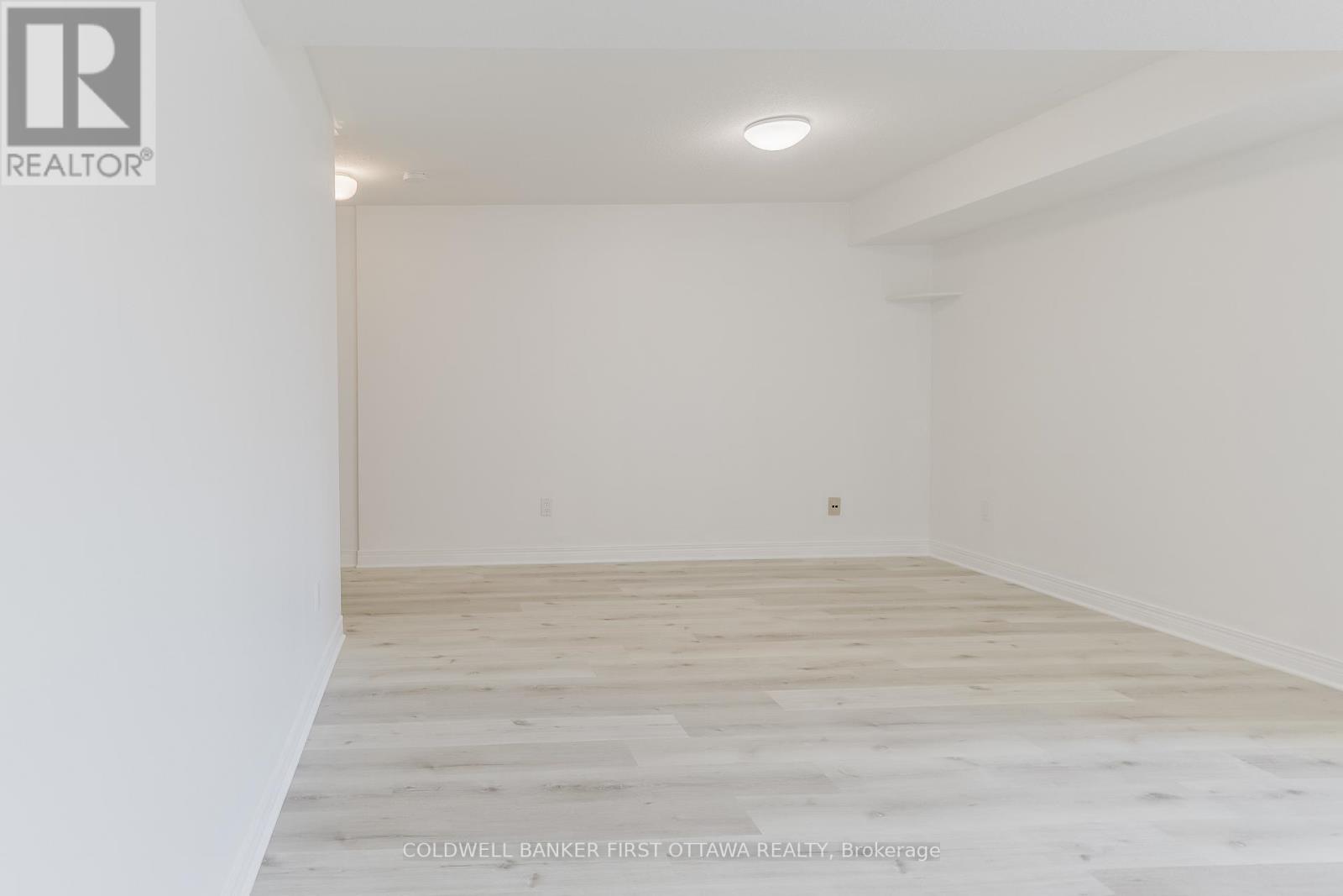 204 Windhurst Drive, Ottawa, Ontario  K2G 6H9 - Photo 34 - X12145636
