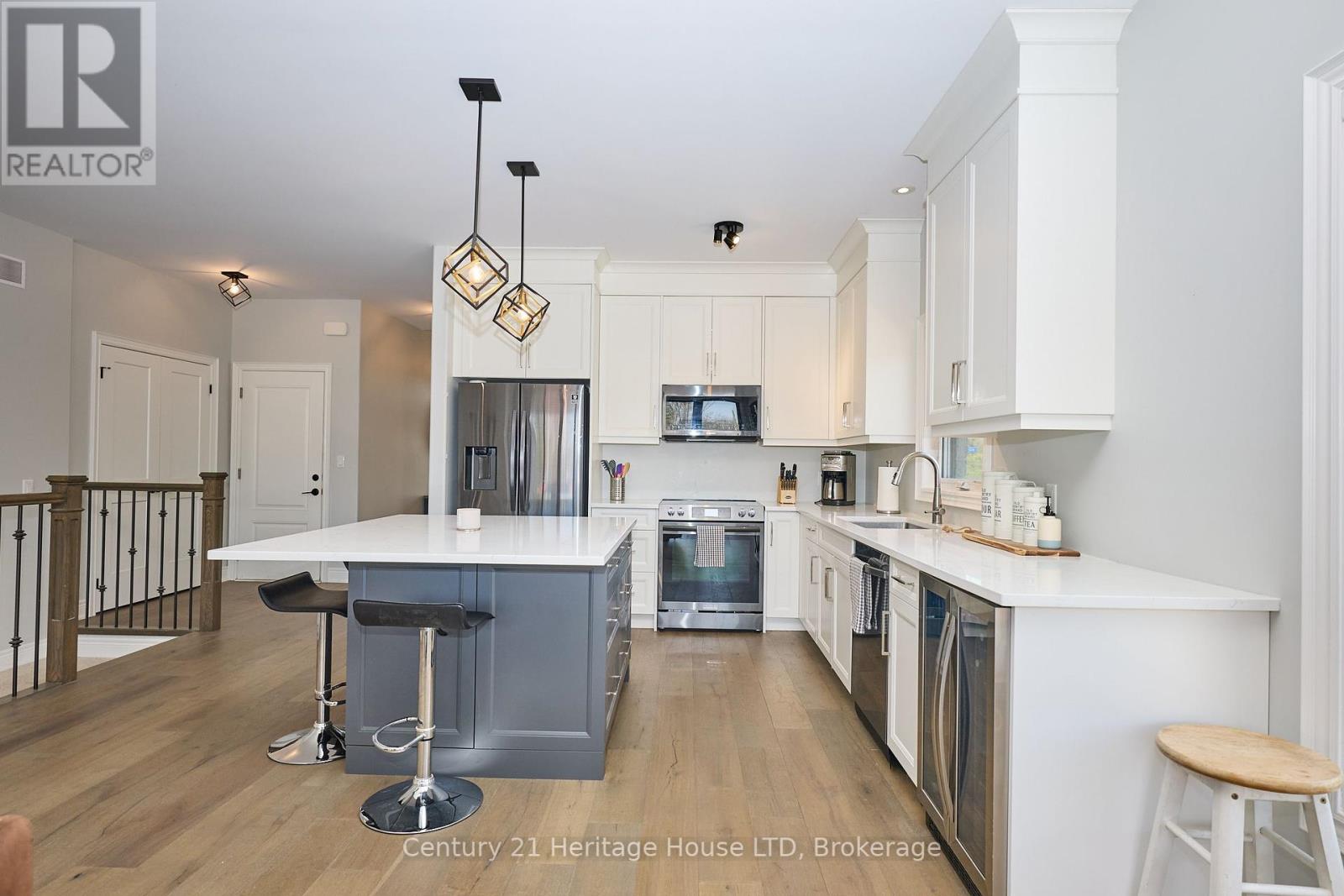 Property at 1050 KETTLE COURT image 4