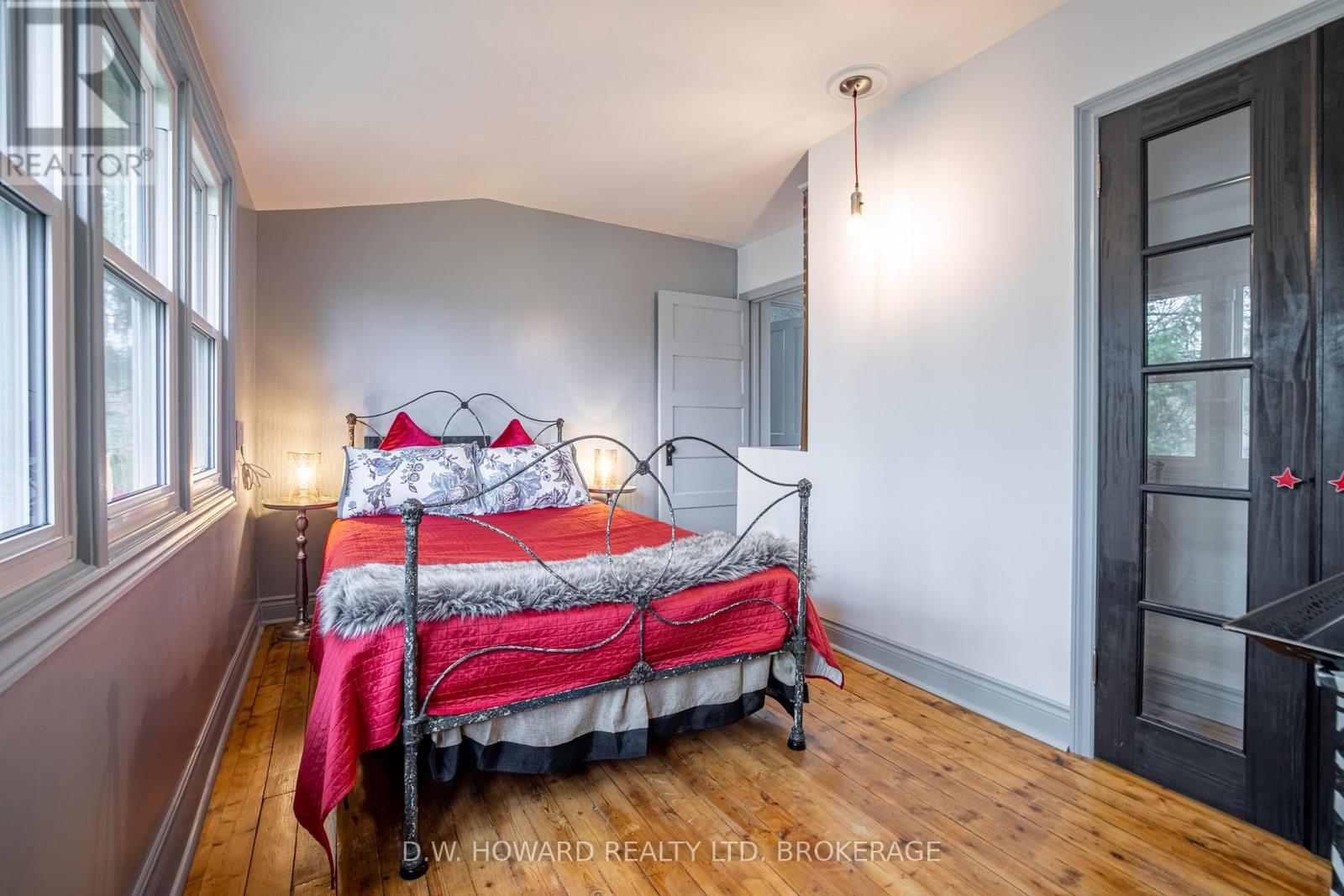 231 Pt Abino Road S, Fort Erie (Point Abino), Ontario  L0S 1N0 - Photo 16 - X12145712