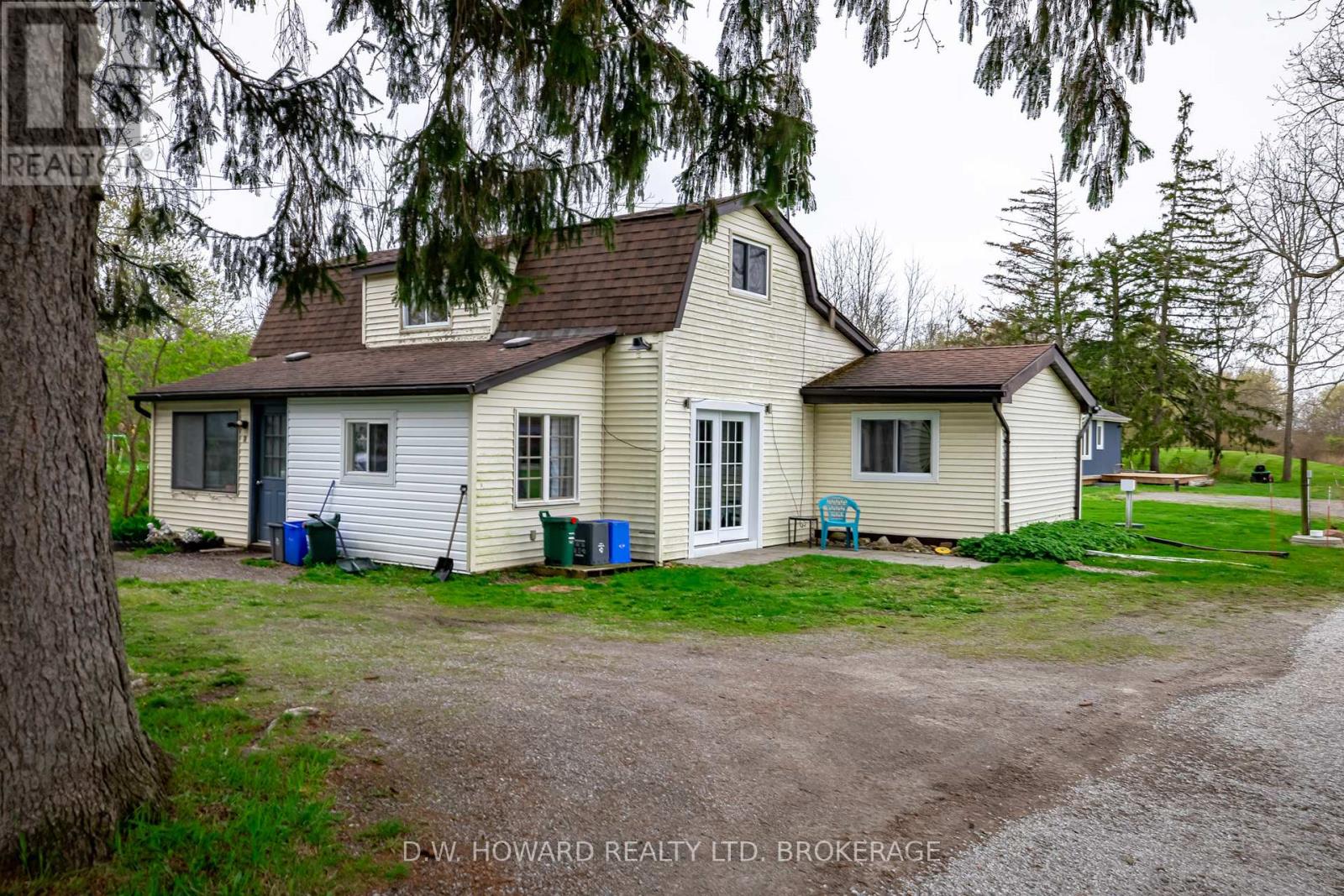 231 Pt Abino Road S, Fort Erie (Point Abino), Ontario  L0S 1N0 - Photo 18 - X12145712
