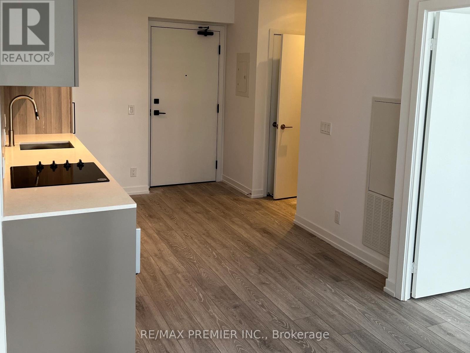 1007 - 55 Mercer Street, Toronto, Ontario  M5V 0W4 - Photo 6 - C12145568