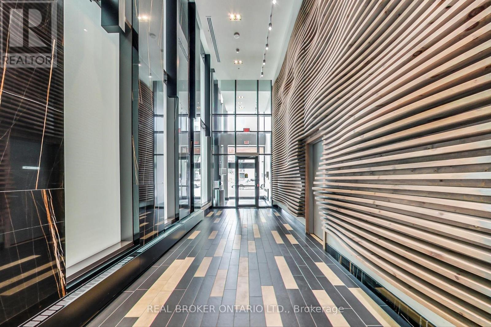 320 - 111 Bathurst Street, Toronto, Ontario  M5V 2P9 - Photo 14 - C12145594