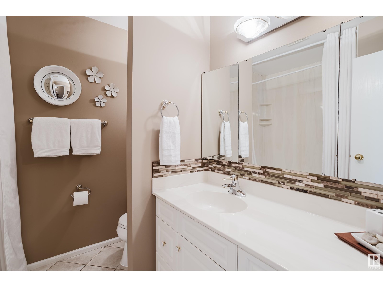 7224 11 Av Nw, Edmonton, Alberta  T6K 3R1 - Photo 16 - E4436217