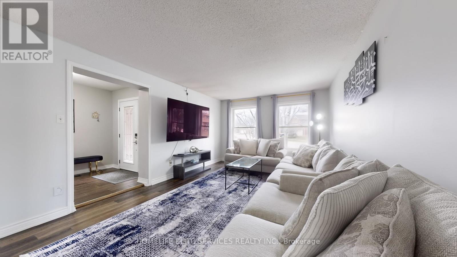 15 Langmaid Court, Whitby, Ontario  L1N 6M7 - Photo 4 - E12145572