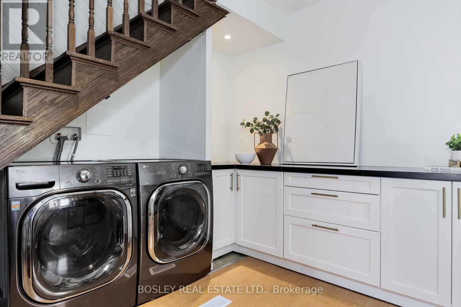 10 Craiglee Drive, Toronto (Birchcliffe-Cliffside), Ontario  M1N 2L6 - Photo 12 - E12145598