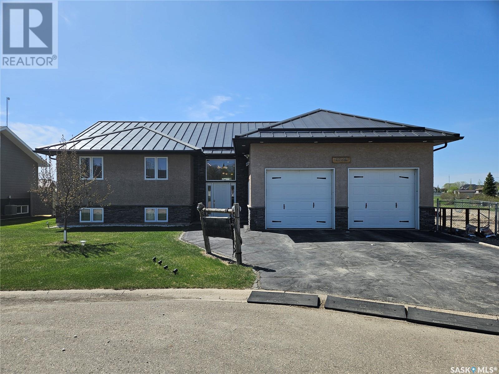 5 Centennial PLACE, carlyle, Saskatchewan