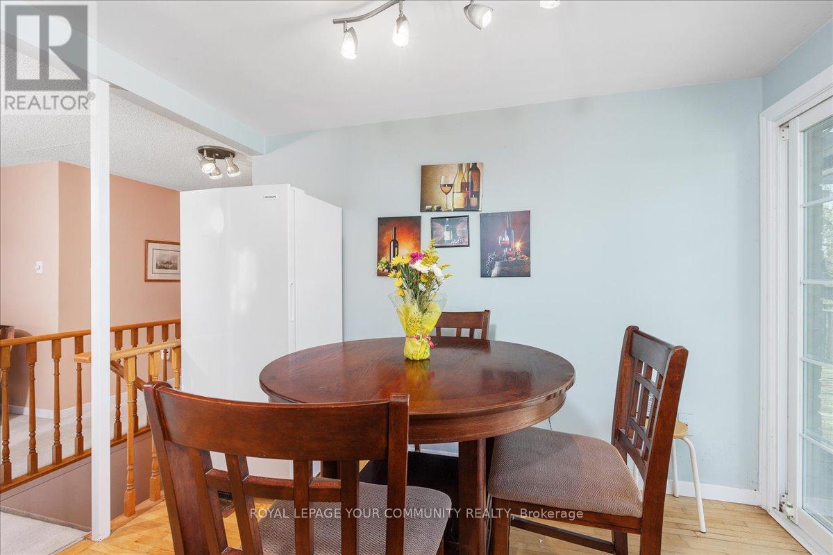 4 Wells Crescent, Barrie, Ontario  L4N 5W5 - Photo 11 - S12145562