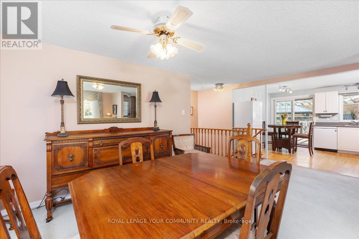4 Wells Crescent, Barrie, Ontario  L4N 5W5 - Photo 8 - S12145562