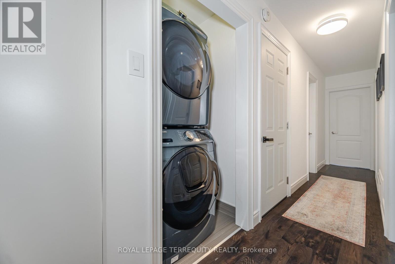 22 Dellbrook Crescent, Toronto, Ontario  M9L 1E2 - Photo 26 - W12145546