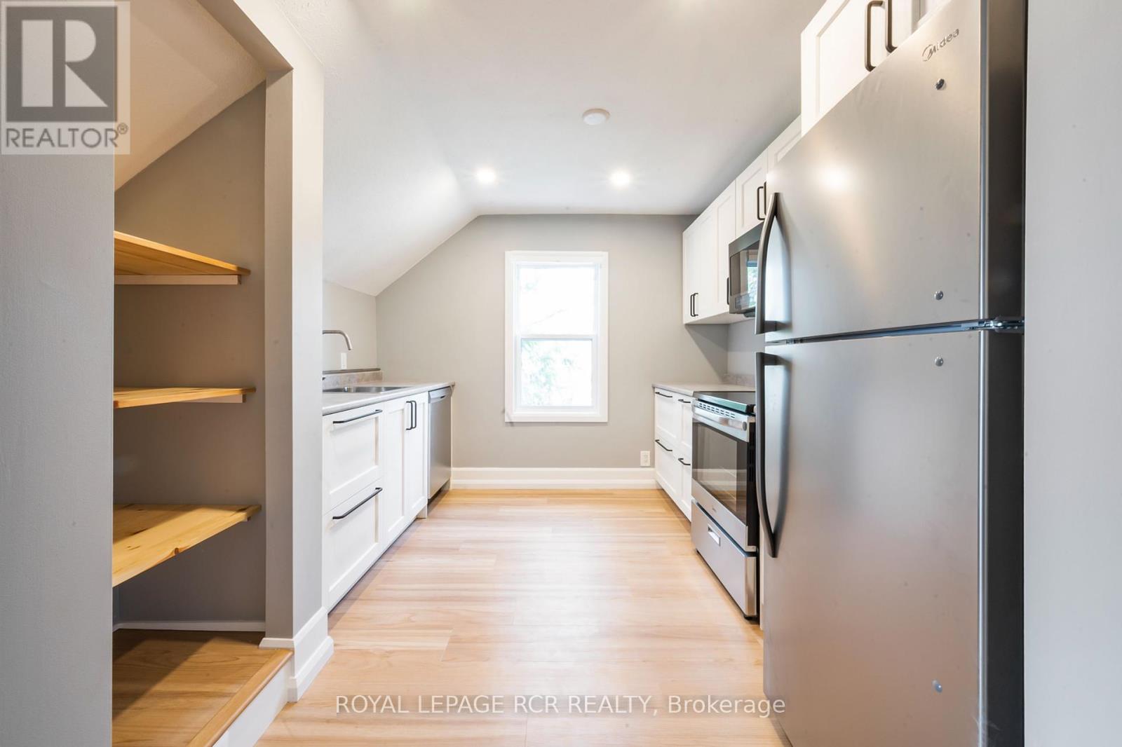 Upper - 95 Mill Street, Orangeville, Ontario  L9W 2M9 - Photo 12 - W12145551
