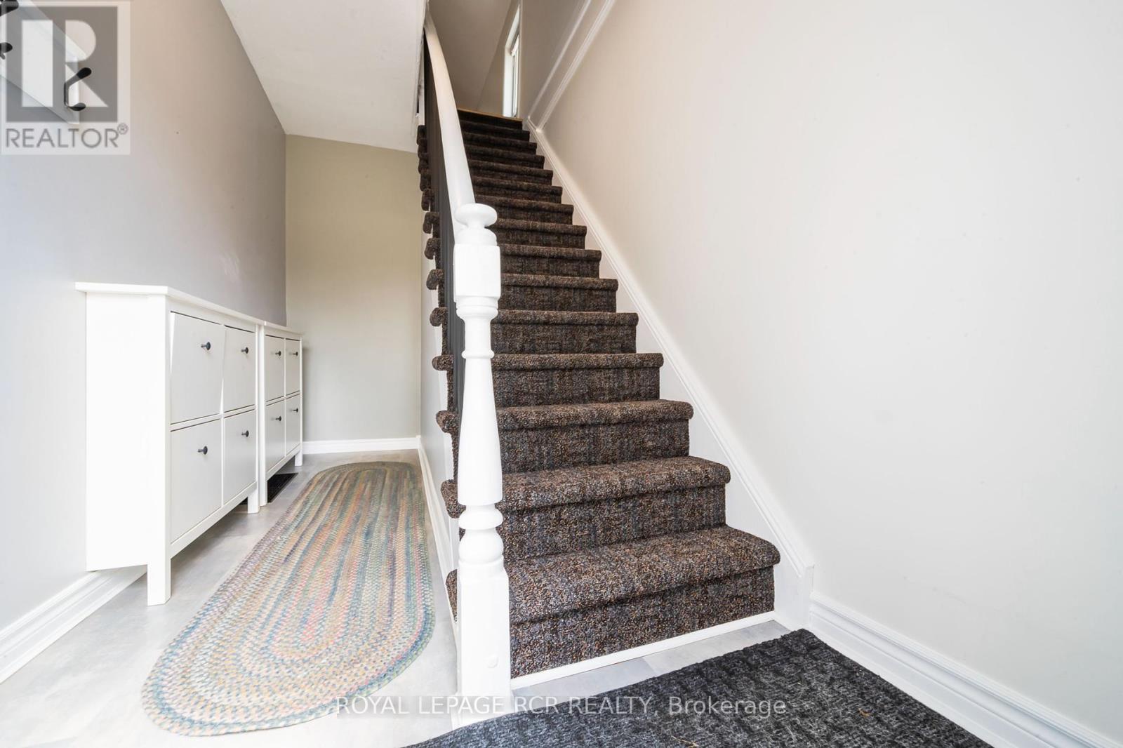 Upper - 95 Mill Street, Orangeville, Ontario  L9W 2M9 - Photo 2 - W12145551