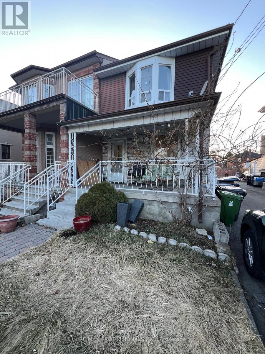 4 Locust Street, Toronto, Ontario  M6M 4N2 - Photo 2 - W12145584