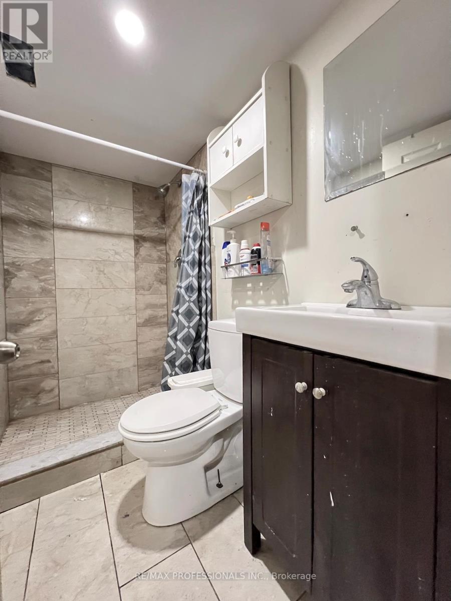 4 Locust Street, Toronto, Ontario  M6M 4N2 - Photo 23 - W12145584