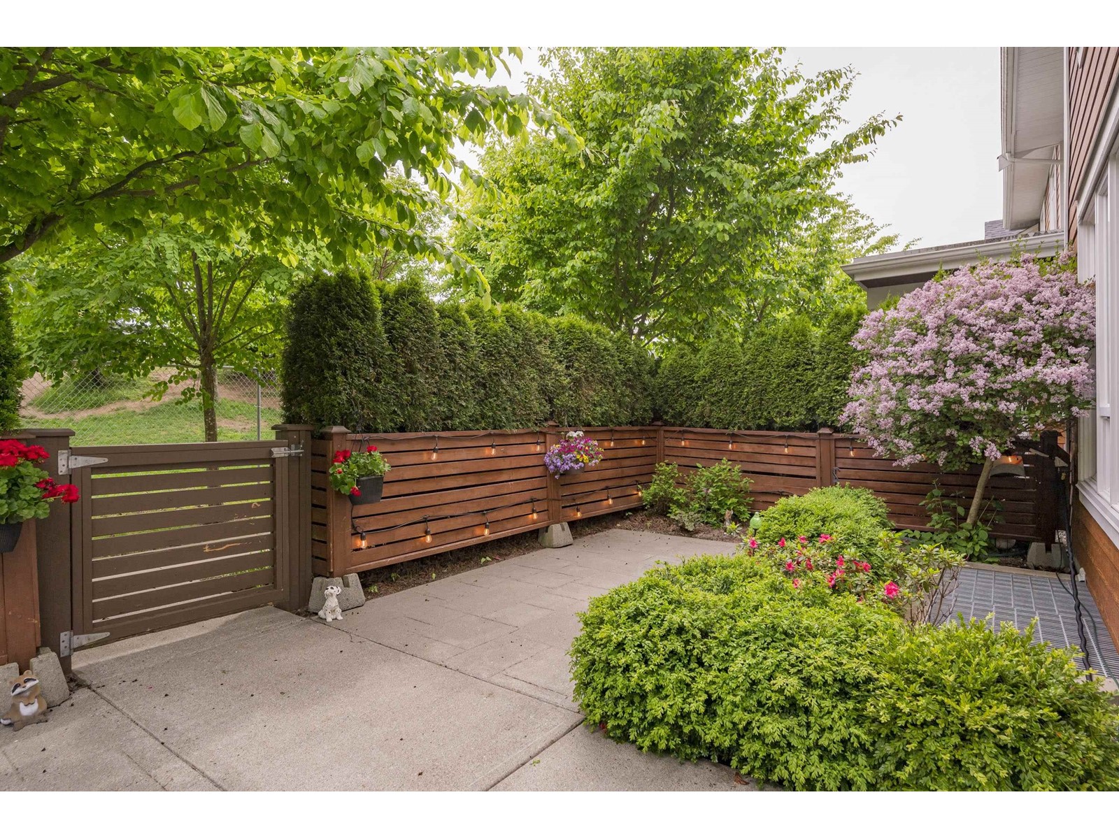 Property at 18 2958 159 STREET image 4