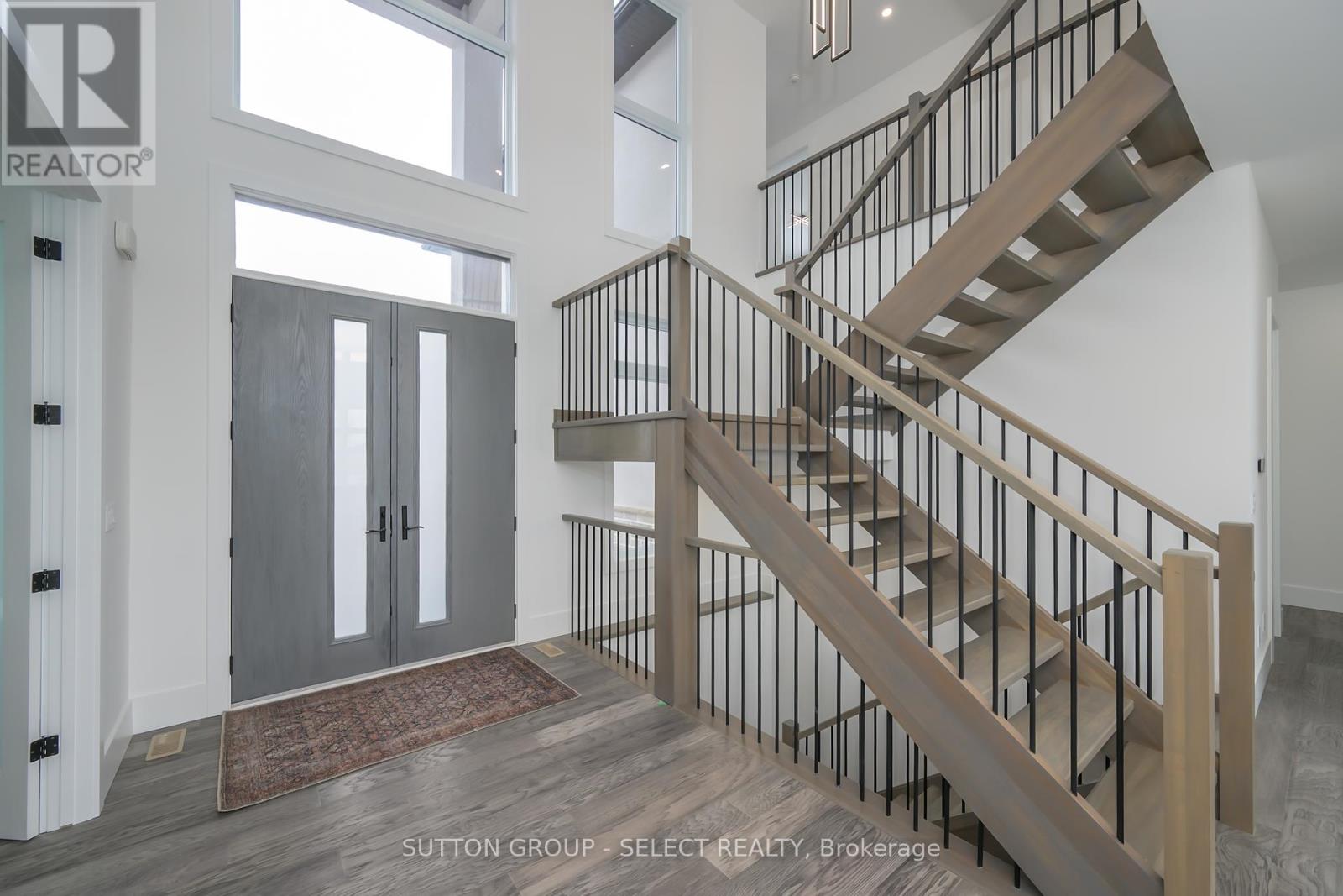 Property at 7128 SILVER CREEK CIRCLE image 3