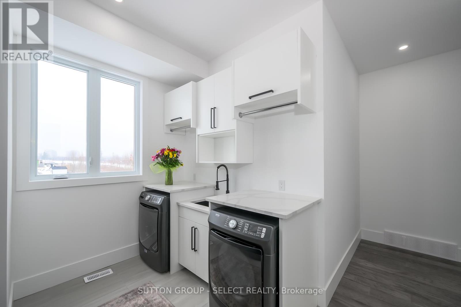 7128 Silver Creek Circle, London South (South V), Ontario  N6P 0G9 - Photo 45 - X12145783