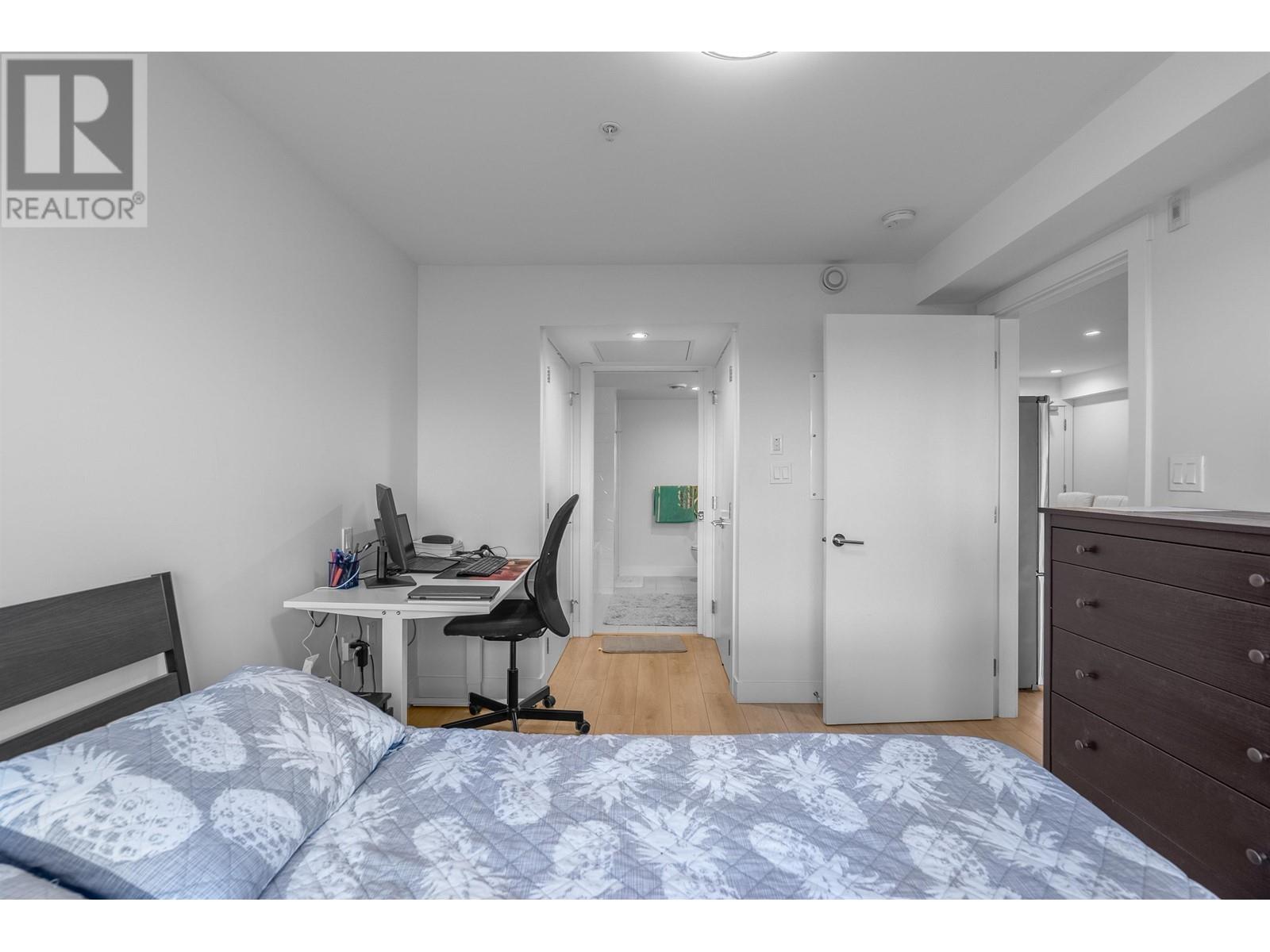 406-1519 Crown Street, North Vancouver, British Columbia  V7J 1G6 - Photo 11 - R3002334