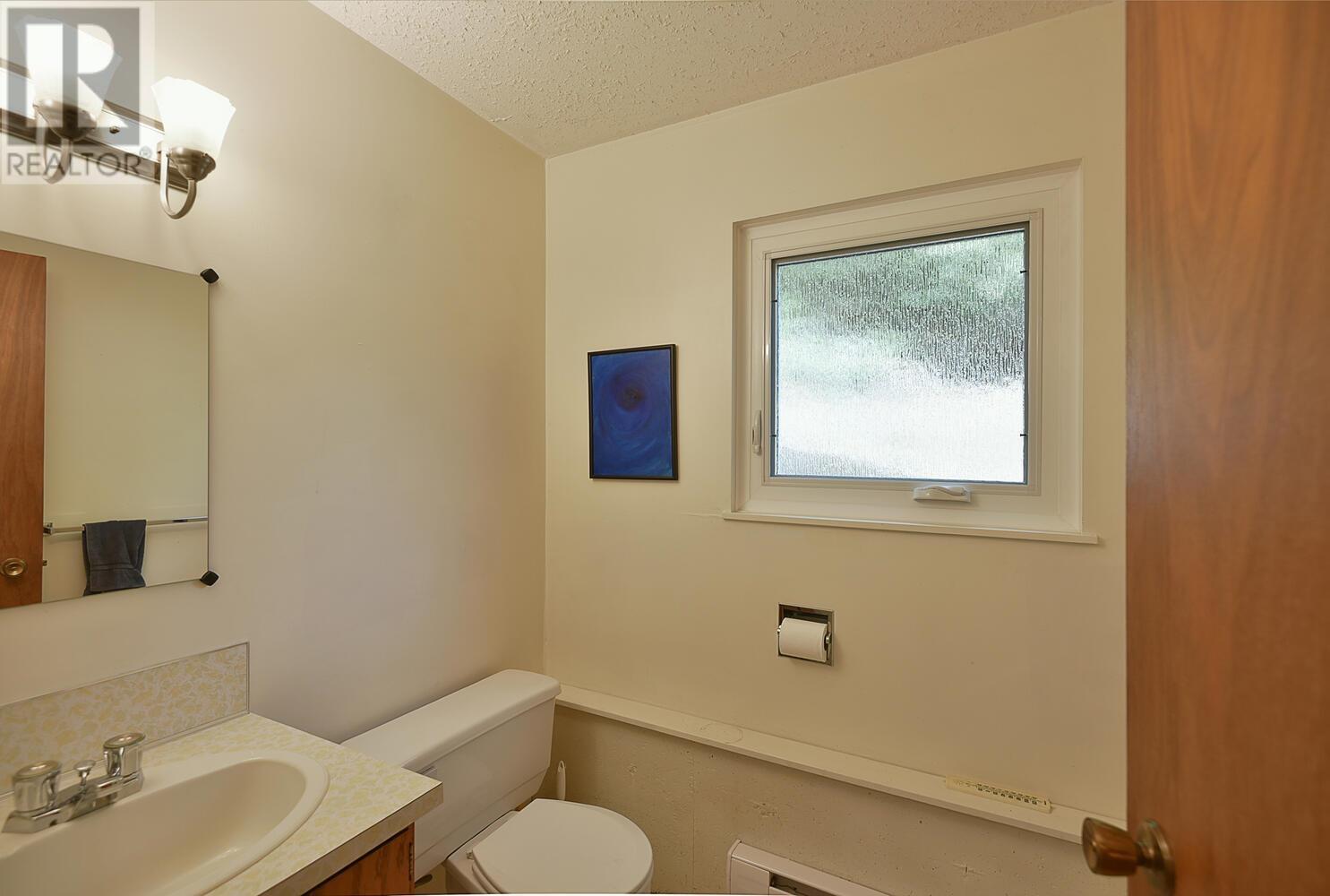 13257 Deller Road, Garden Bay, British Columbia  V0N 1S1 - Photo 26 - R3002349