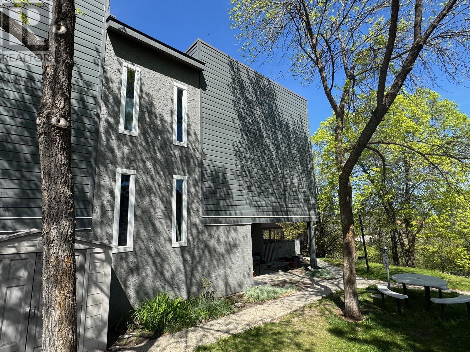 Property at 1221 Hugh Allen Drive Unit# 20 image 2
