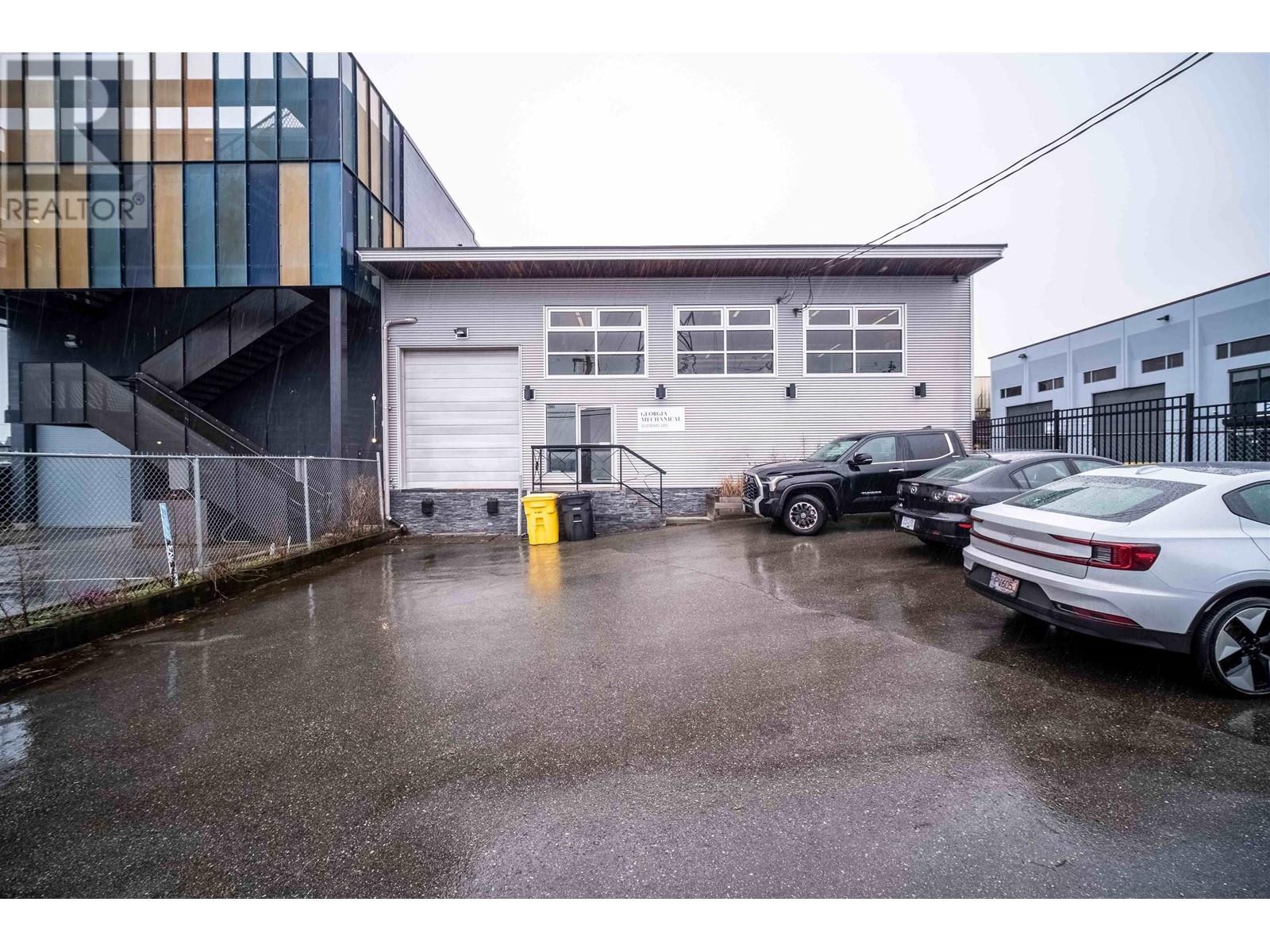 3905 2nd Avenue, Burnaby, British Columbia  V5C 3W9 - Photo 15 - C8069160